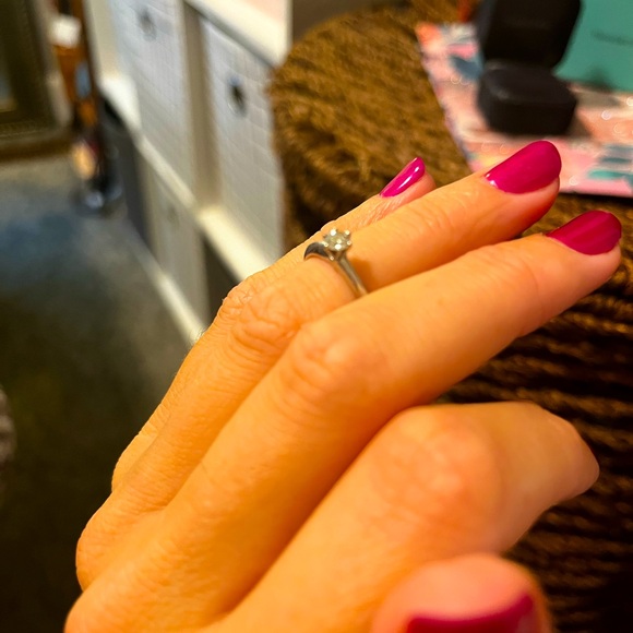 Tiffany Diamond Ring Platinum - Picture 9 of 9